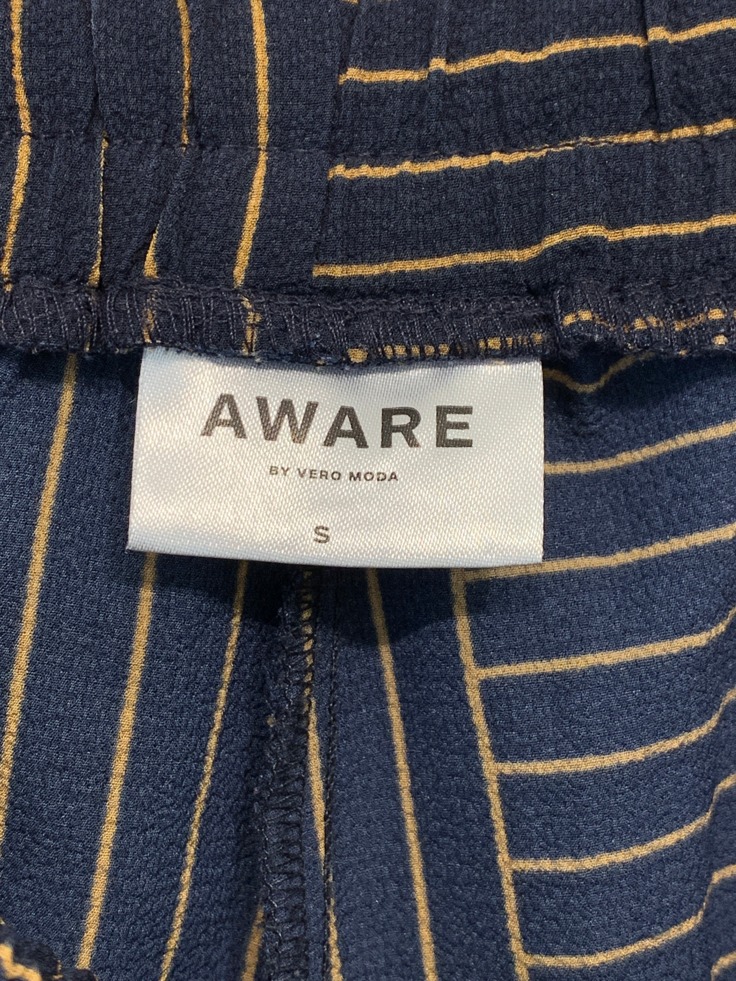Aware Bukser